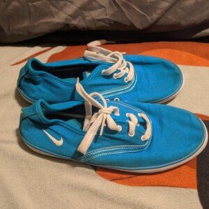 Nike Low Top, Size 7.5